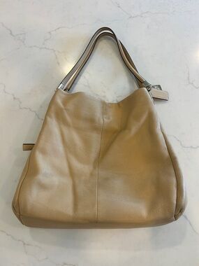 Coach Madison Leather Shoulder Tote Bag in Camel
